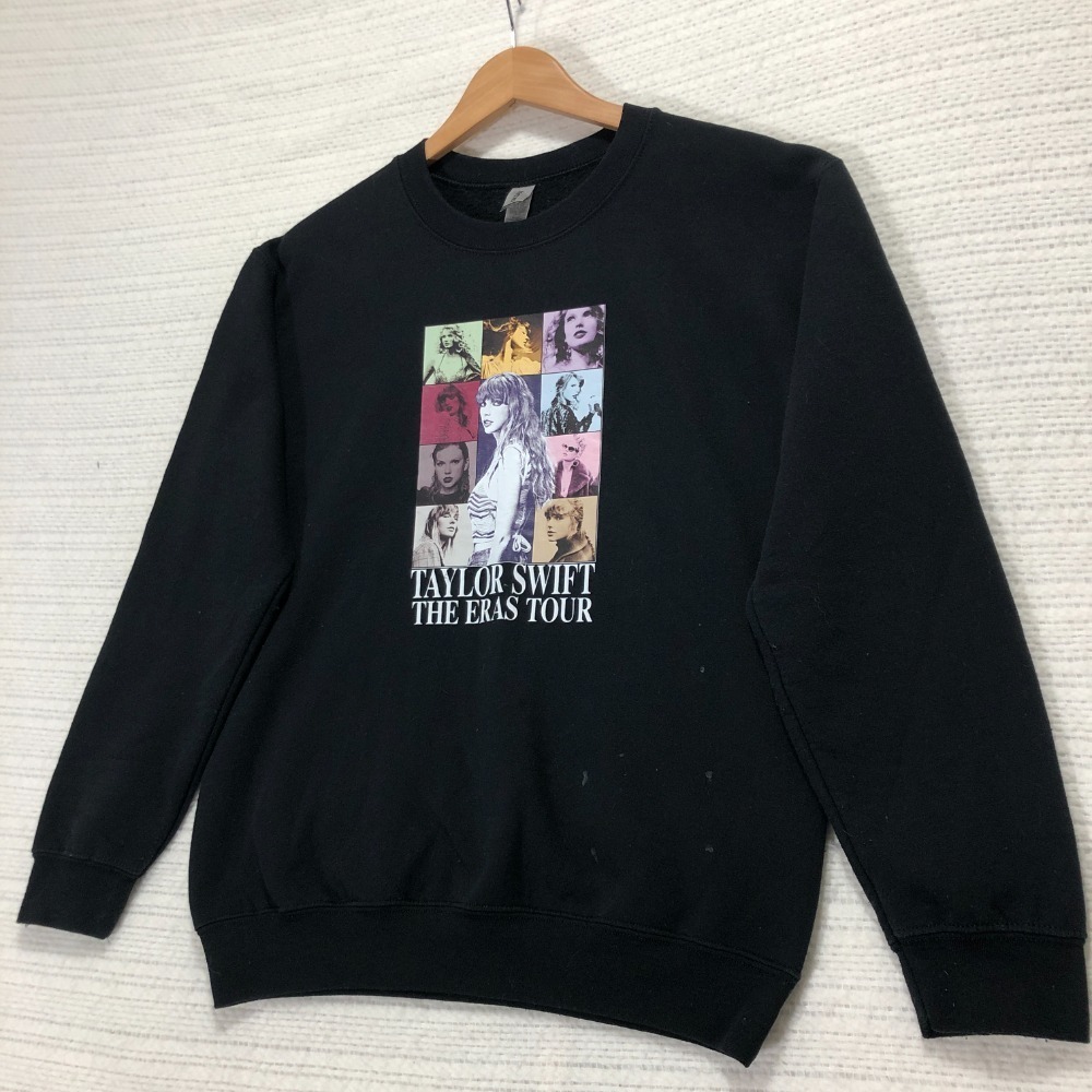 Gildan Taylor‎ Swift Eras Tour Sweatshirt Pullover Graphic Top Black Small